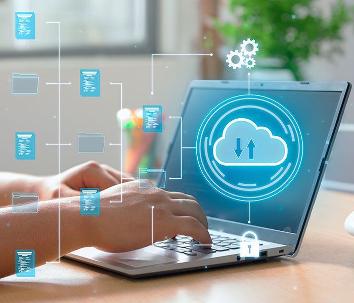 Creación%20y%20diseño%20de%20paginas%20web,%20comercio%20electrónico%20y%20posicionamiento%20web